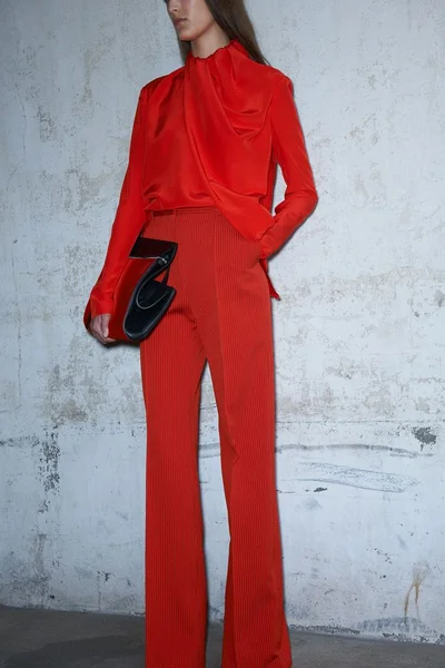 Look 12